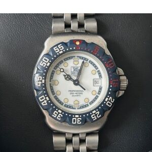 Vintage TAG Heuer Formula 1 Ladies Professional Wristwatch WA1418